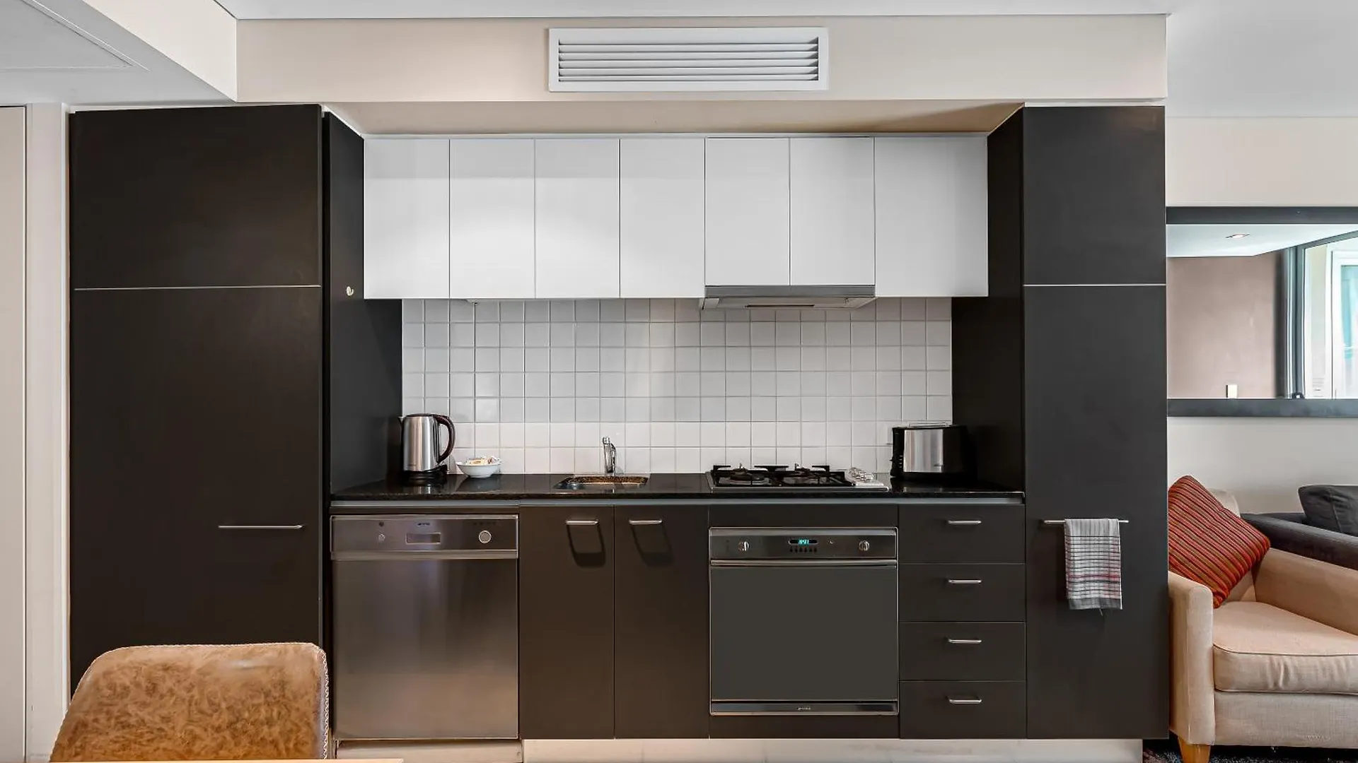 Swainson At Embassy Apartment Adelaide