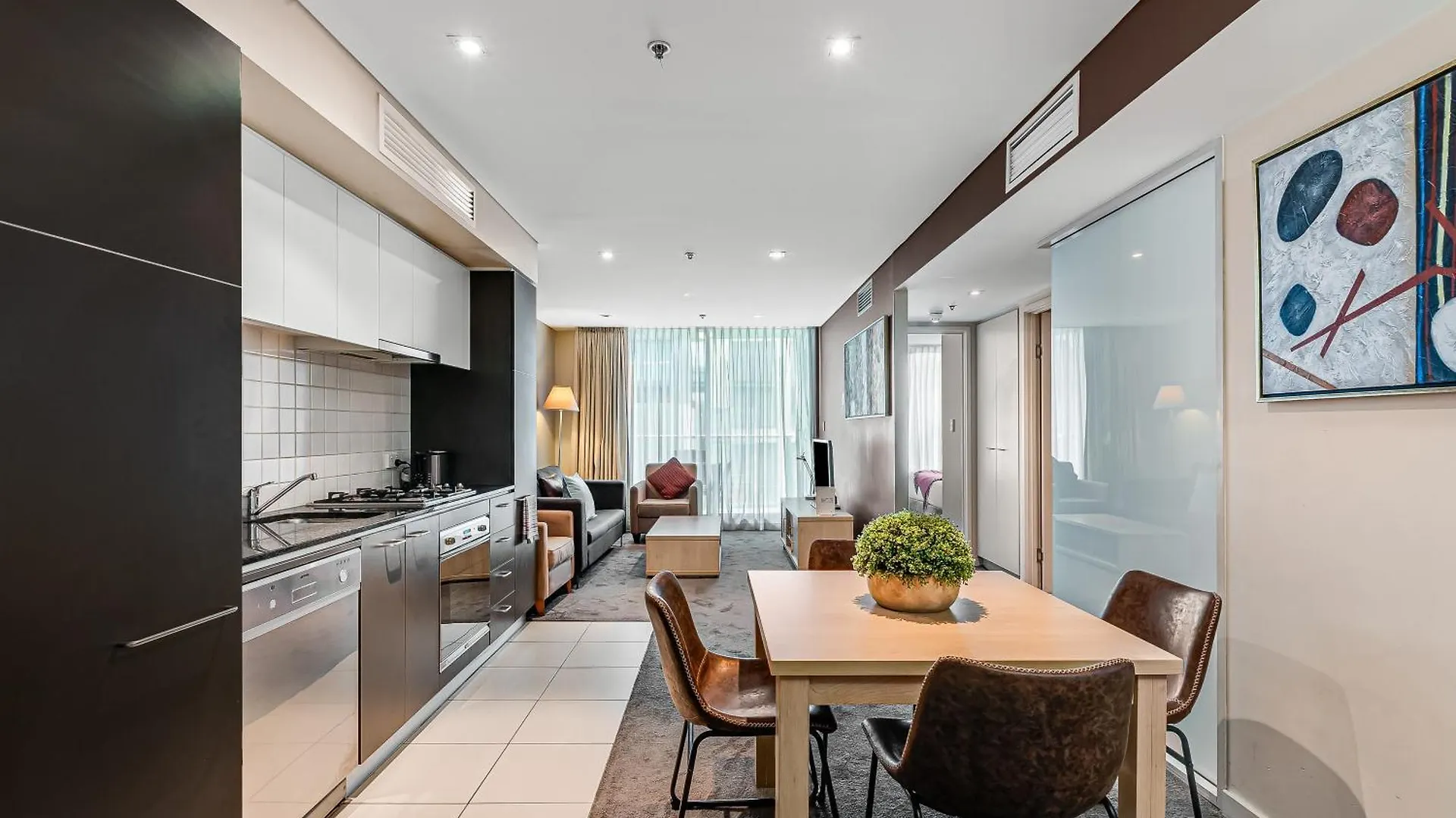 Swainson At Embassy Apartment Adelaide