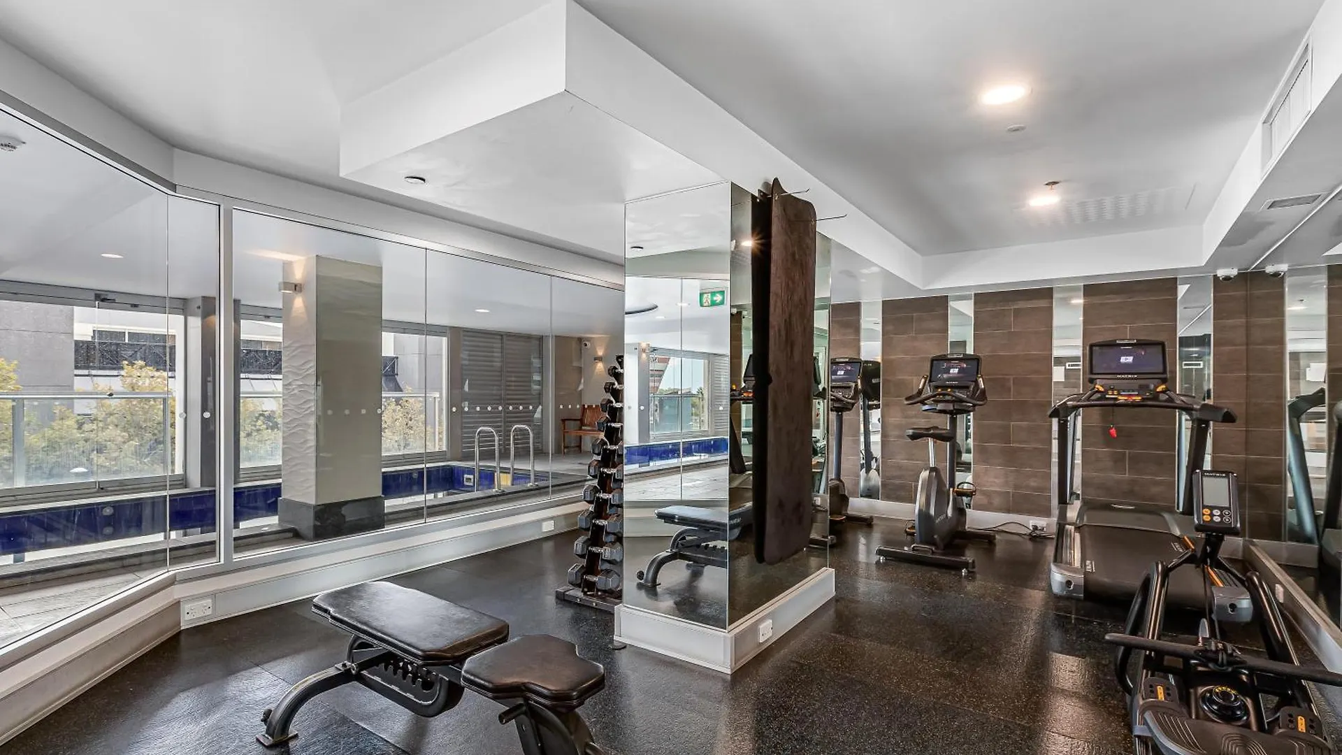 Swainson At Embassy Apartment Adelaide Australia