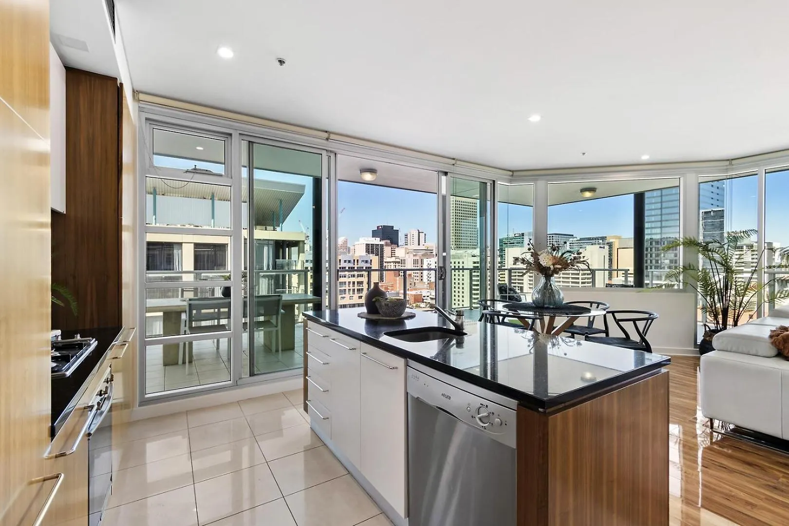 Swainson At Embassy Apartment Adelaide