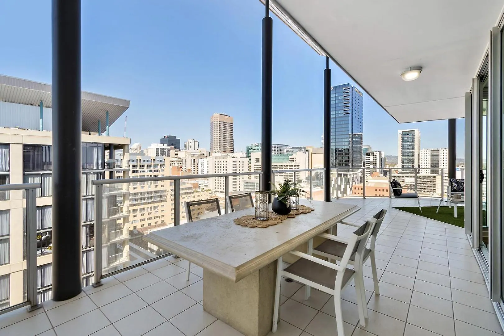 Swainson At Embassy Apartment Adelaide