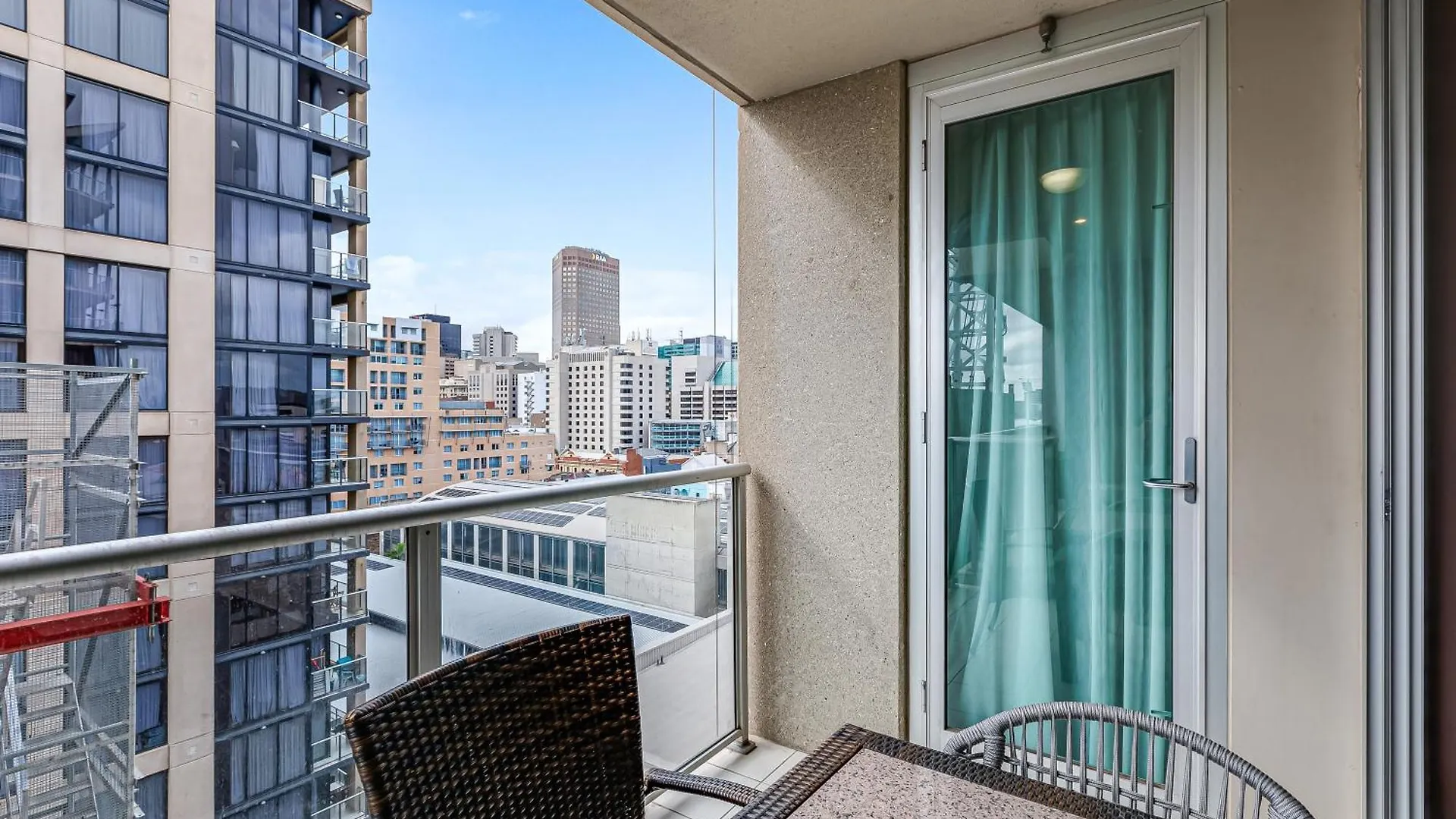Swainson At Embassy Apartment Adelaide